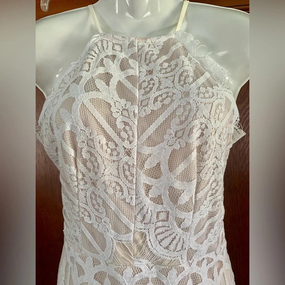 Tobi lace overlay beige with white lace dress with fringed trim Women’s Medium M - Picture 4 of 8